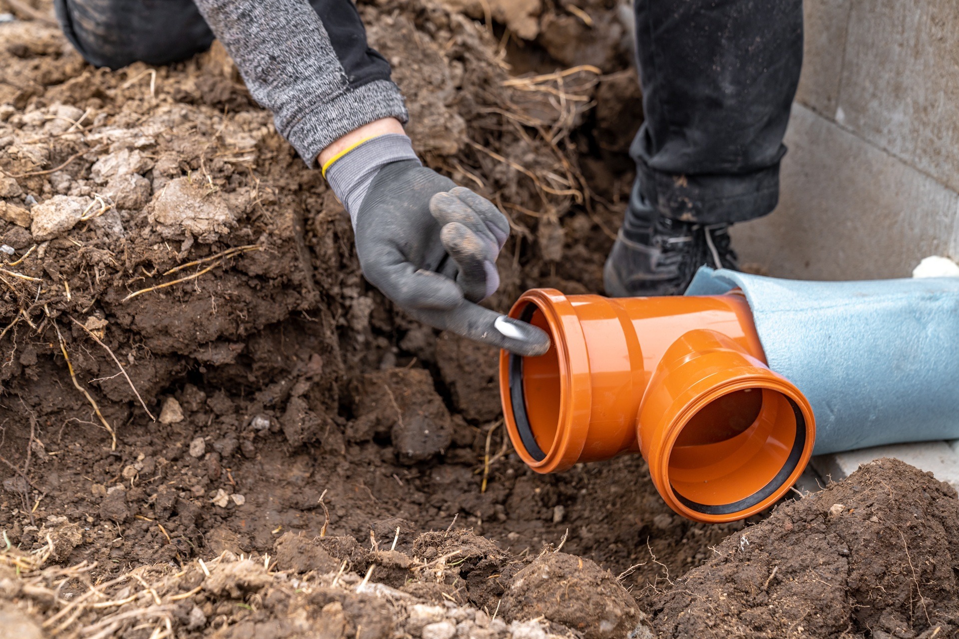 What Is Drain Lining?